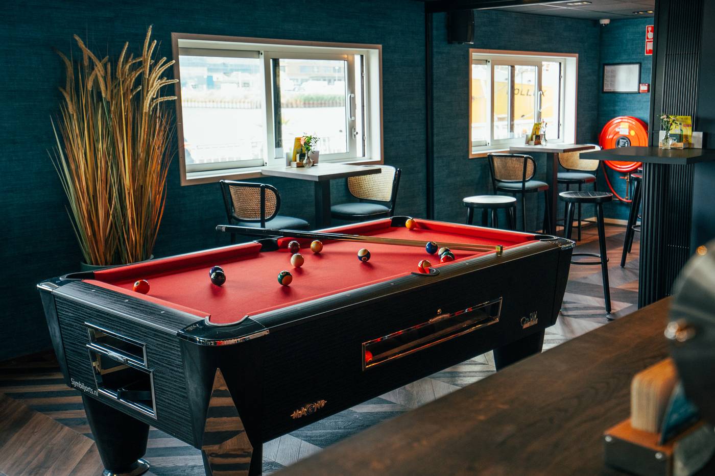 Botel-Sports-and-Entertainment-15