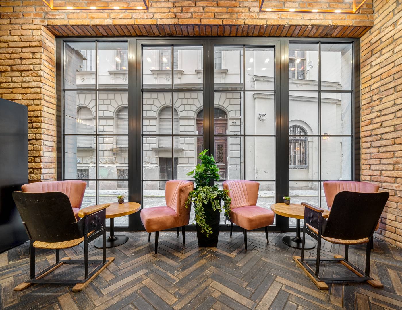 Hotel-Memories-OldTown-Lobby-9