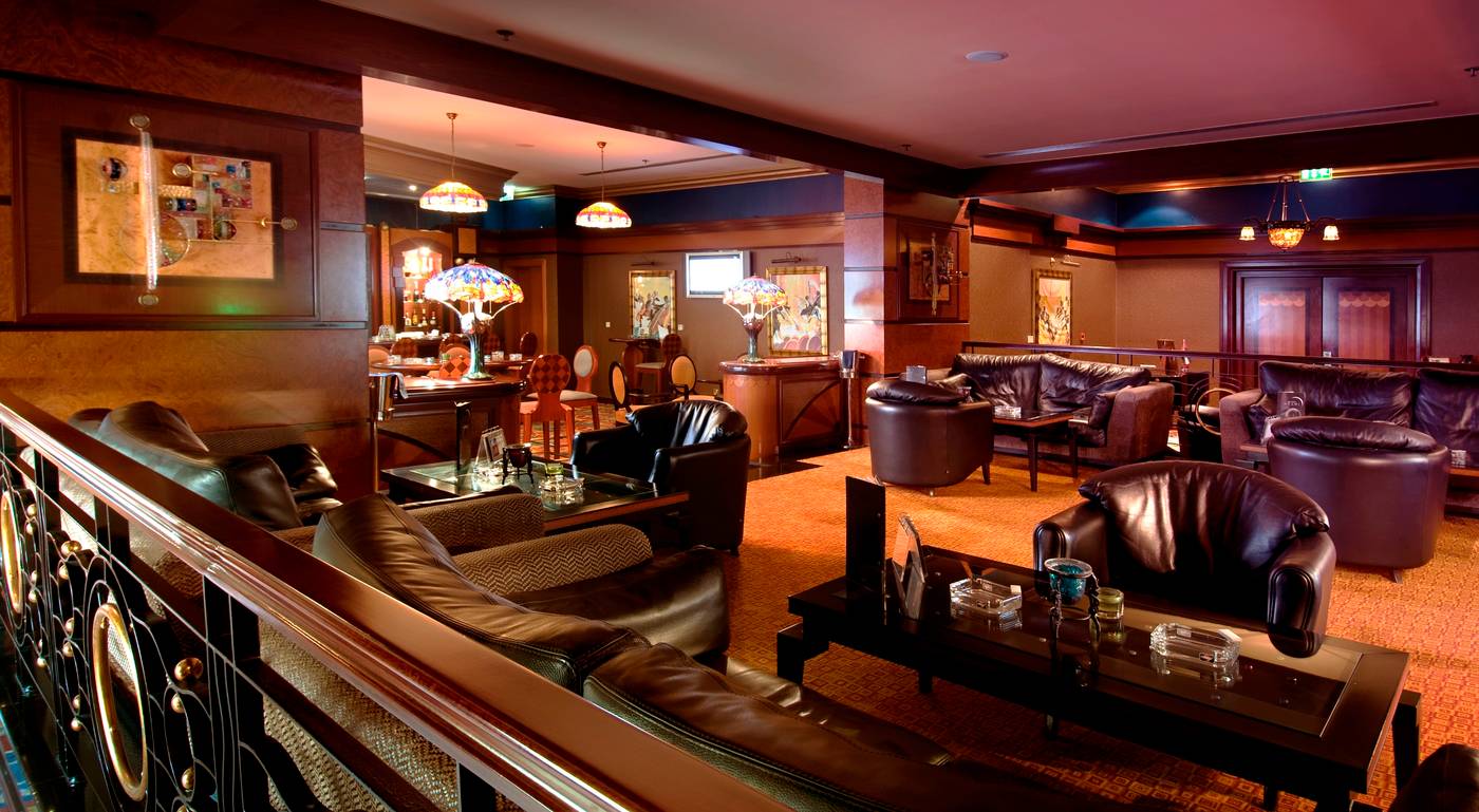 Al-Raha-Beach-Bar-18