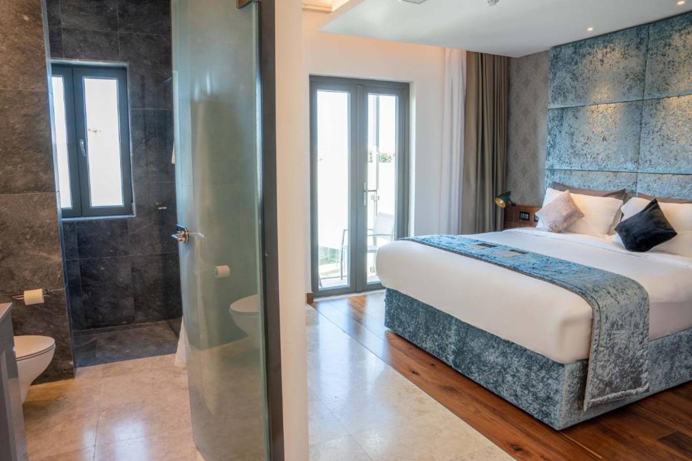 The-Village-Boutique---Spa-Room-19