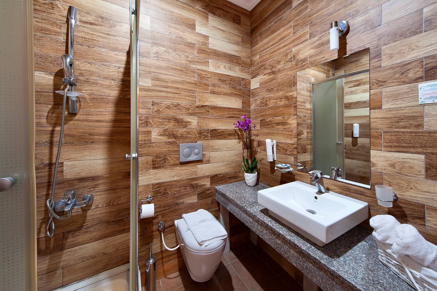 Golden-Age-Room-20