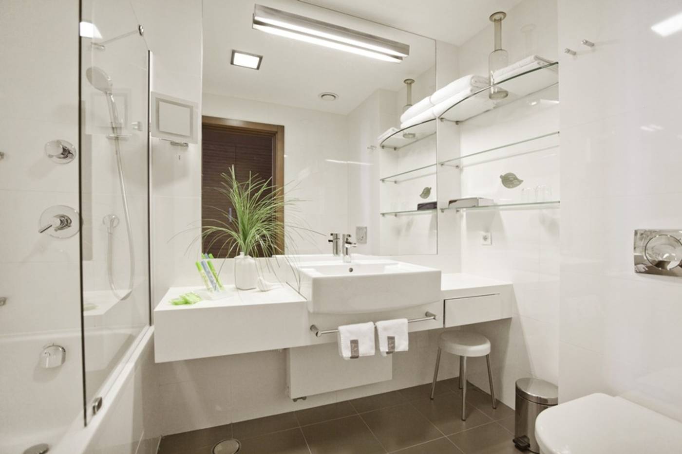 Croatia-Hotel-Room-30