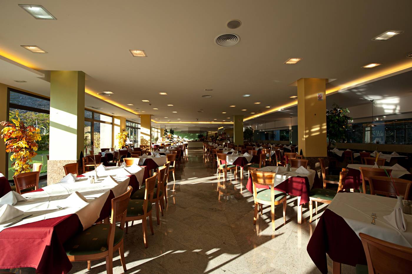 LIVVO-Costa-Taurito---Waterpark-Restaurant-45