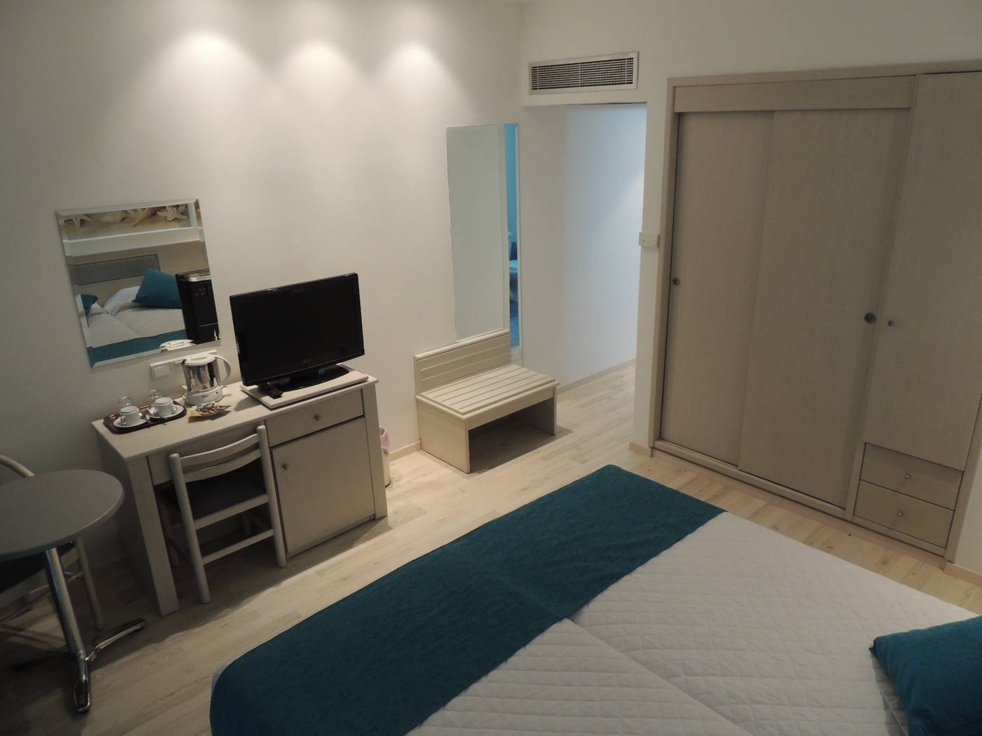 Anesis-Hotel-Room-38