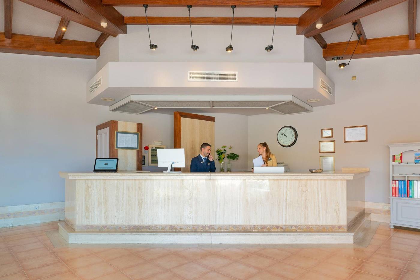 Plus-Fariones-Apartamentos-General-view-55