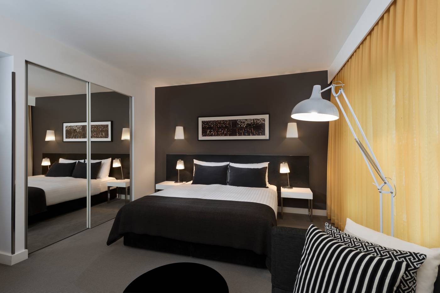 Adina-Apartment-Hackescher-Markt-Room-30