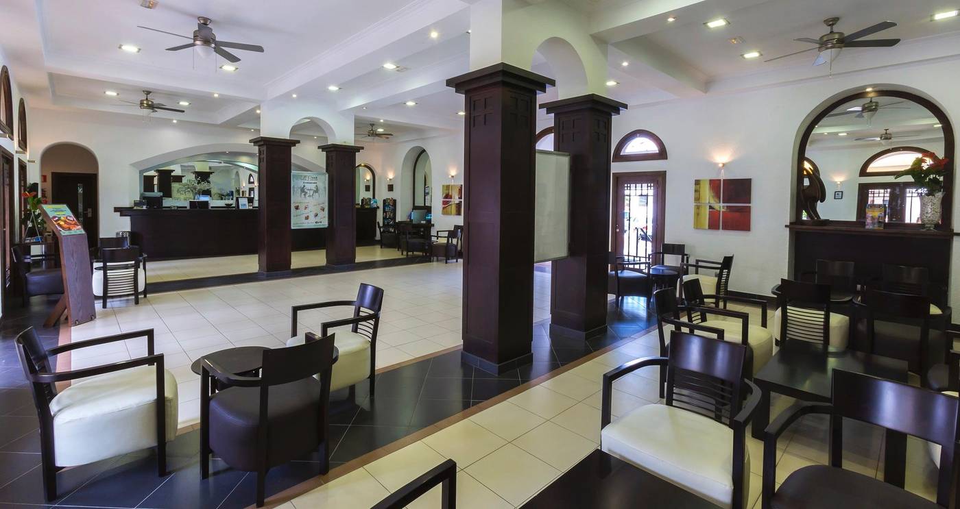 ONA-Beverly-Hills-Lobby-38