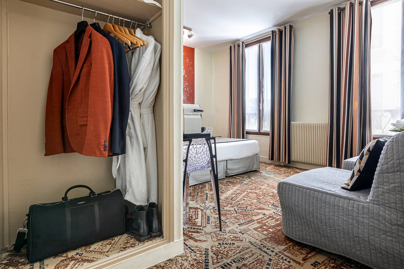 Hotel-Alpha-Paris-Eiffel-by-Patrick-Hayat-Room-5