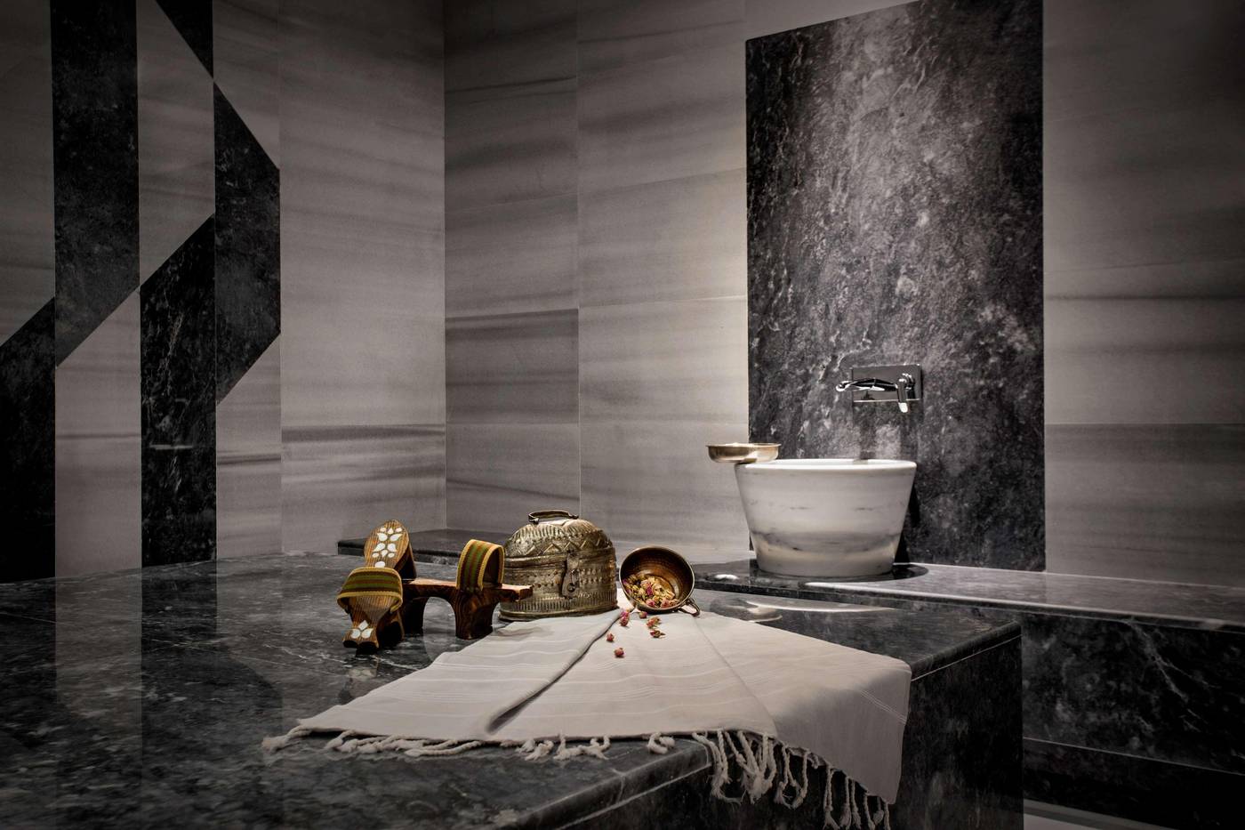 Conrad-Istanbul-Bosphorus-Sports-and-Entertainment-100