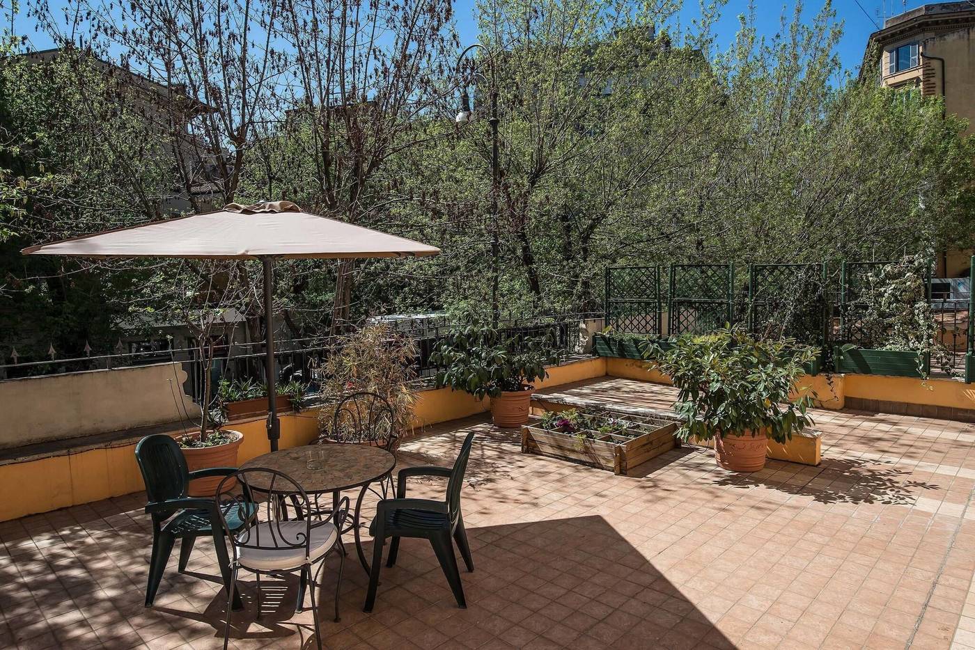 Relais-Le-Clarisse-Terrace-10