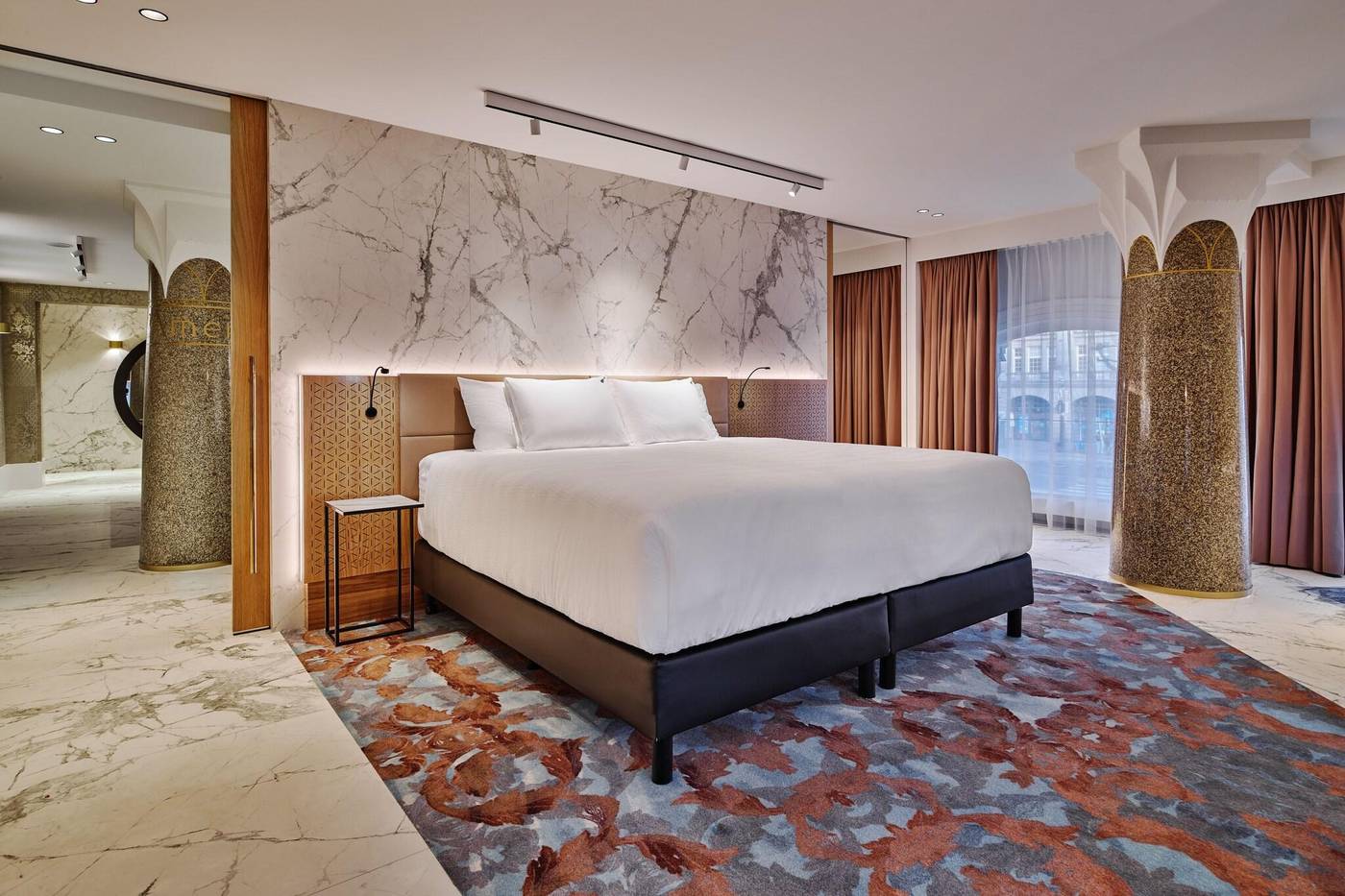 Clayton-Hotel-Amsterdam-American-Room-25