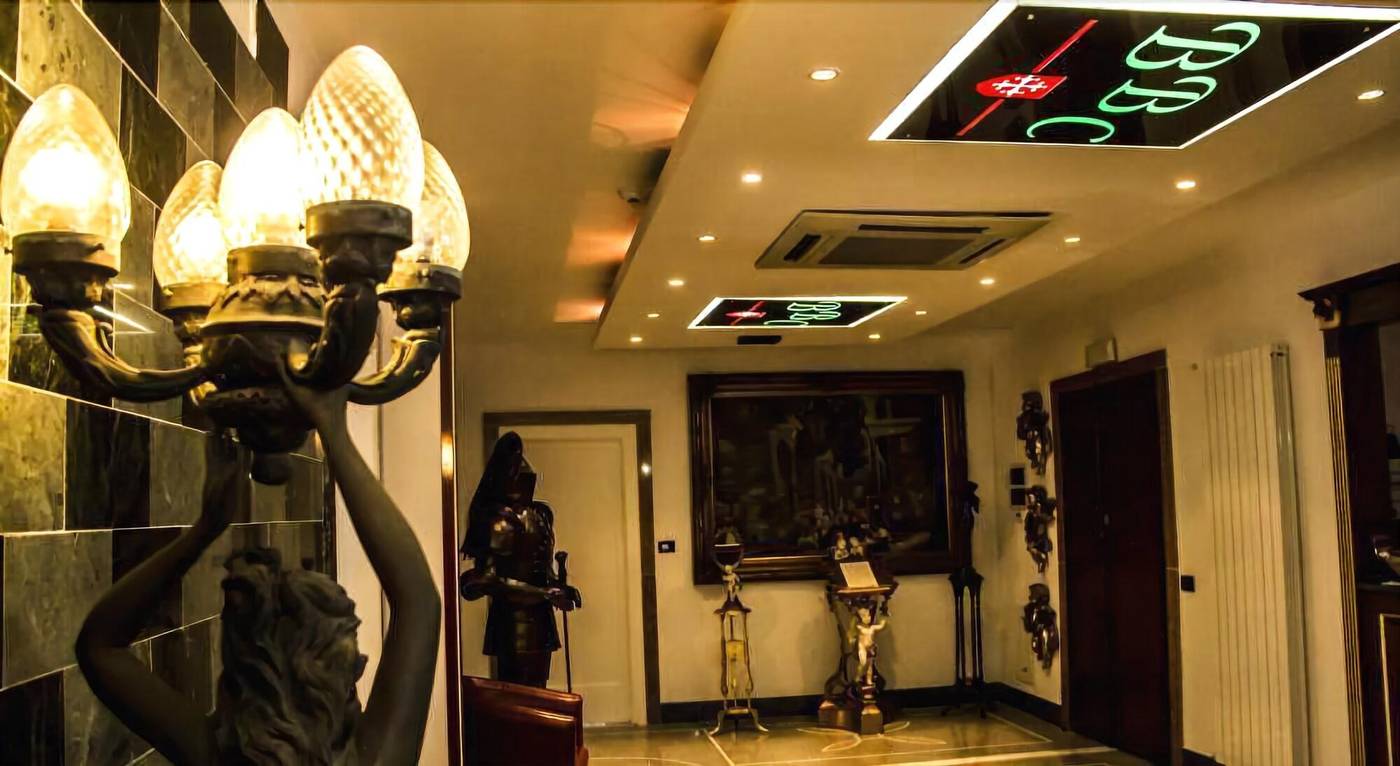 Christian-Bed-Breakfast-Lobby-6