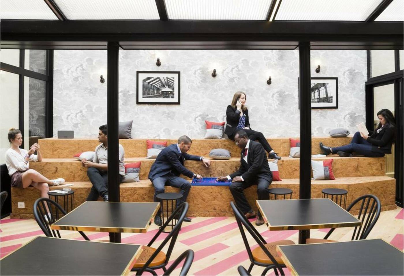 Hotel-Izzy-Sports-and-Entertainment-18