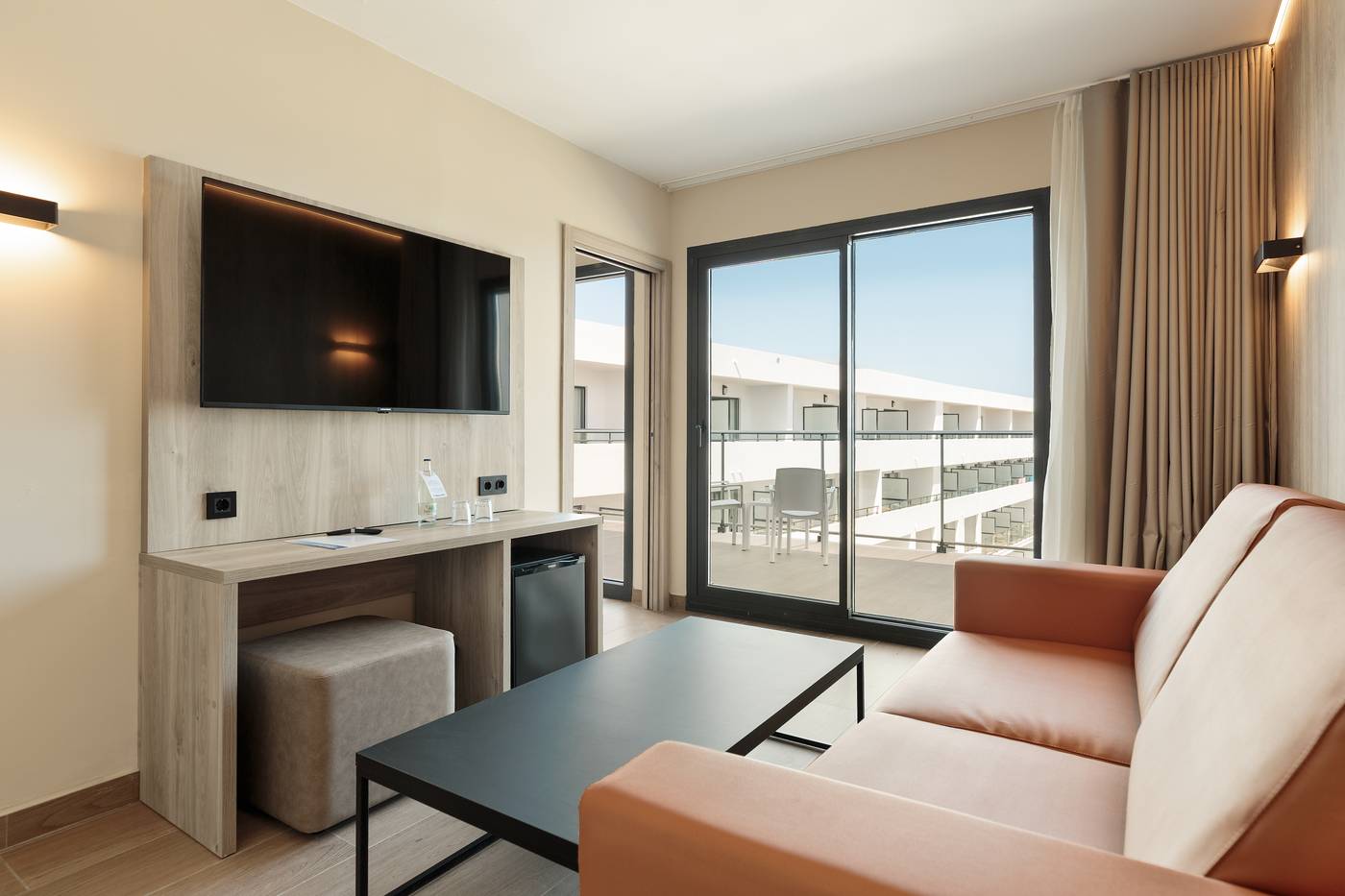 Best-Oasis-Tropical-Room-38