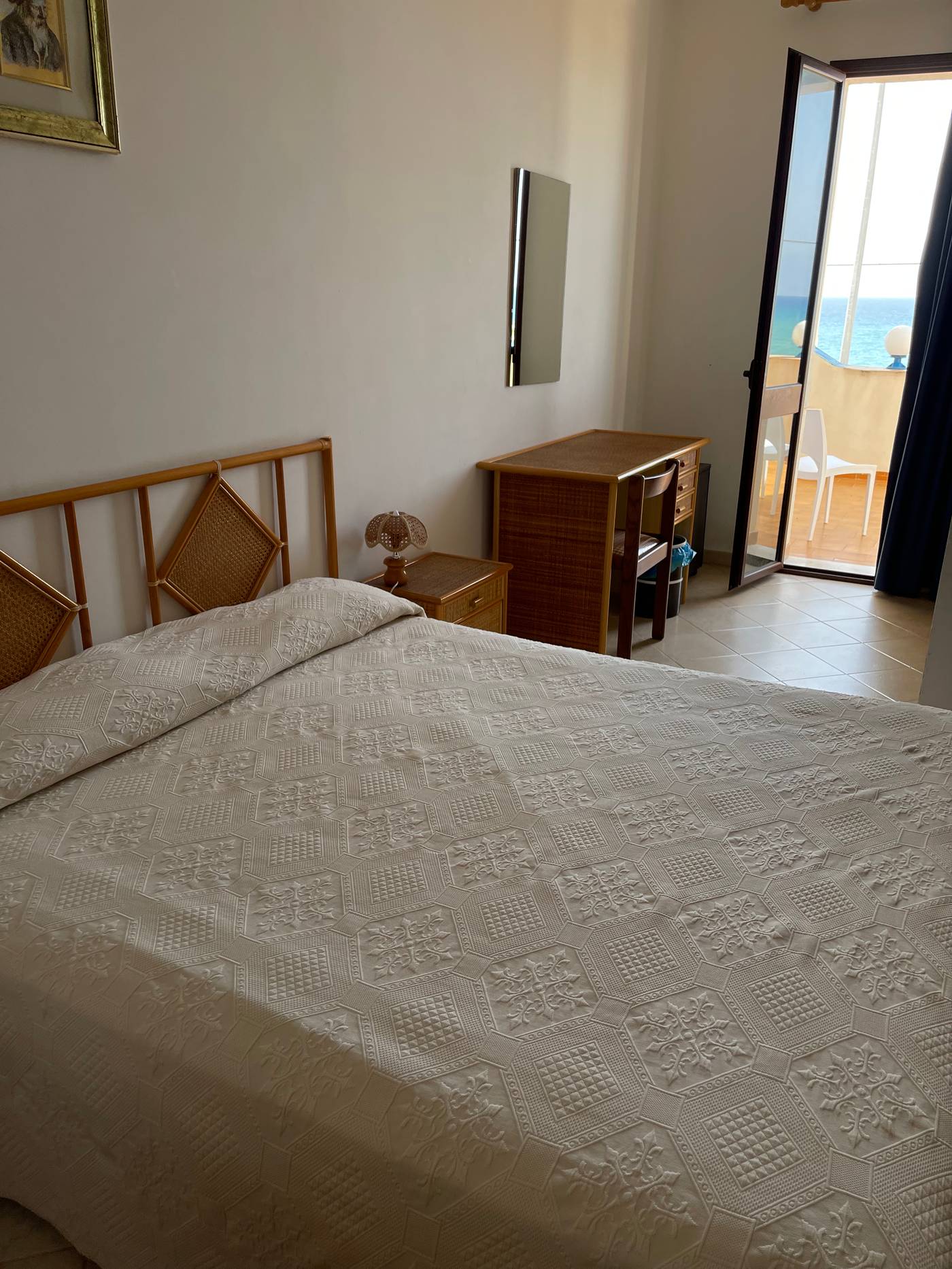 Hotel-Miramare-Garzia-Room-9