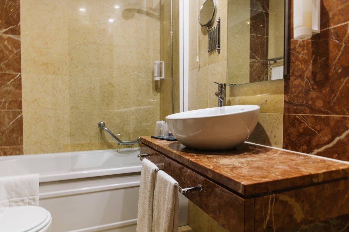 America-Diamonds-Room-41