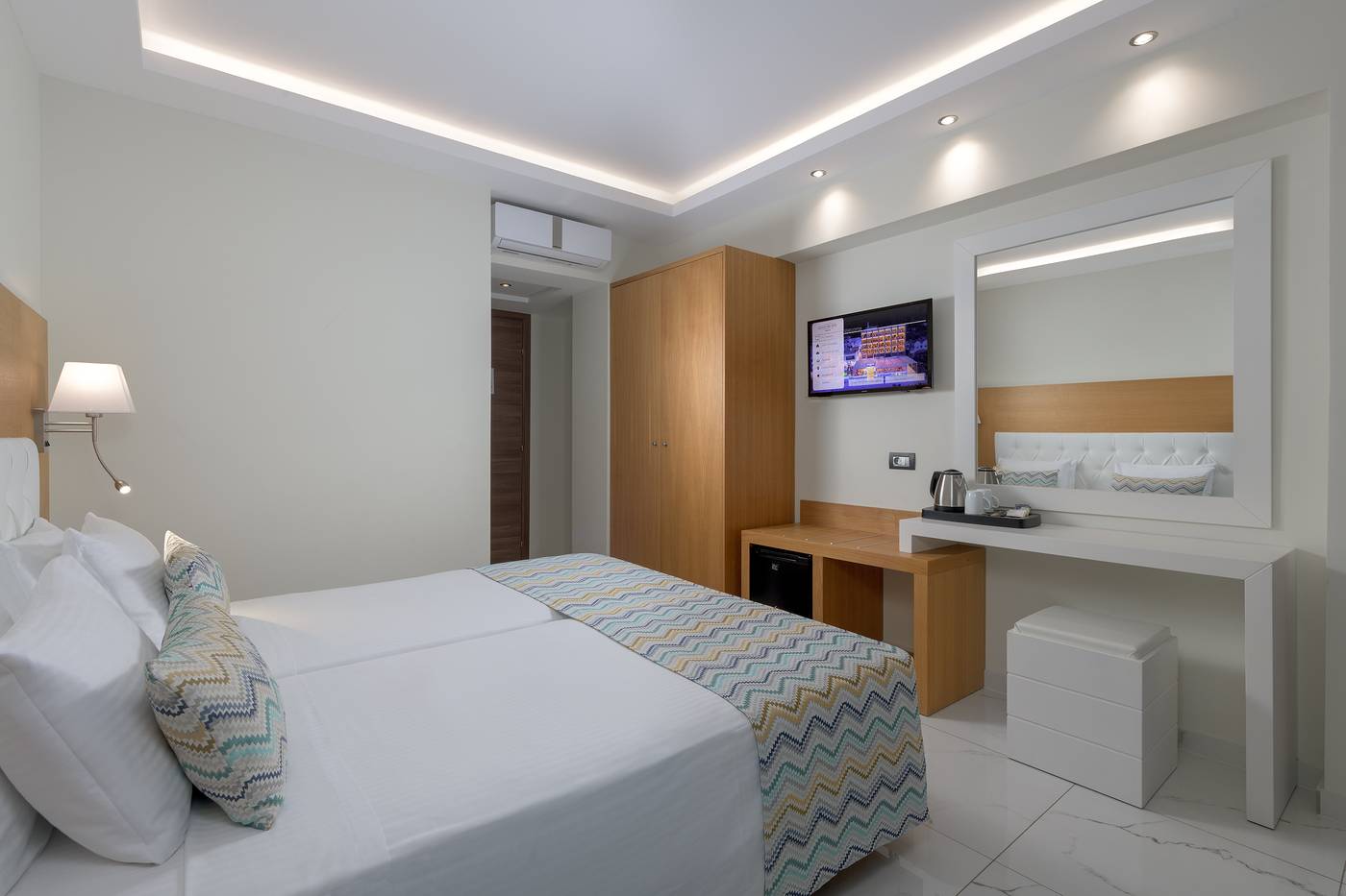 Oceanis-Park-Hotel-Room-38
