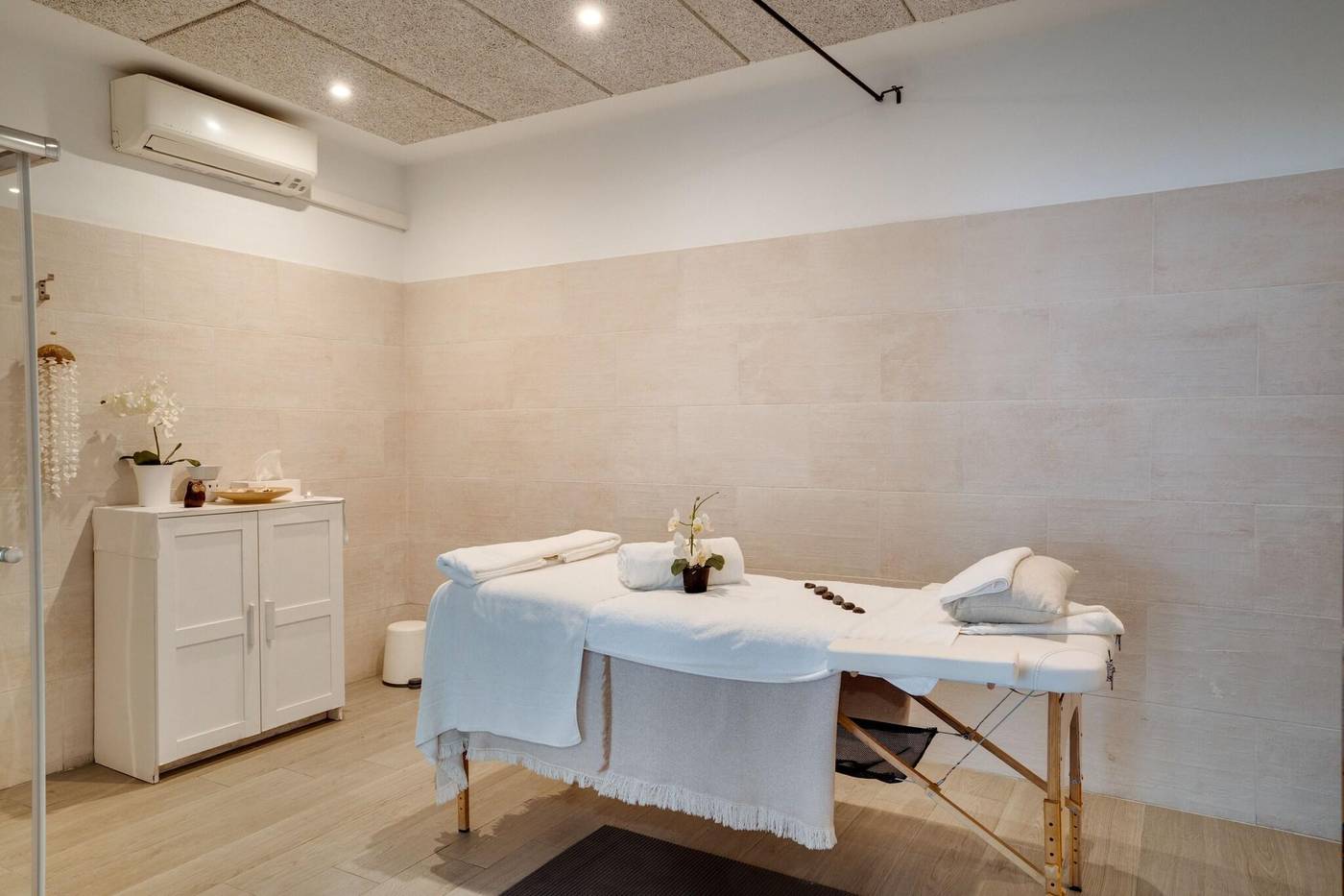 Angela-Sports-and-Entertainment-44