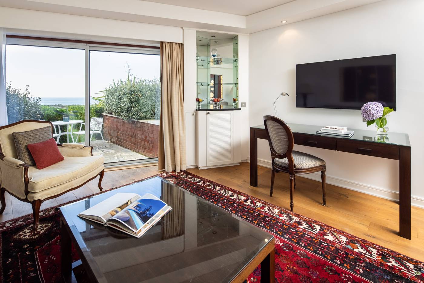 The-Atlantic-Hotel-Room-8