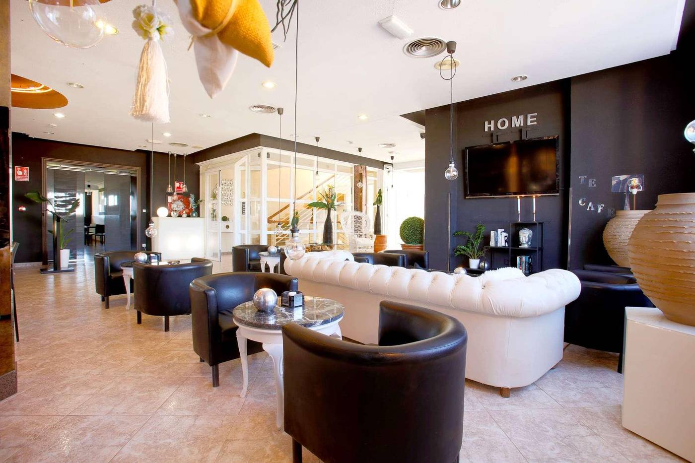 Ramada-Resort-by-Wyndham-Puerto-de-Mazarron-Lobby-53