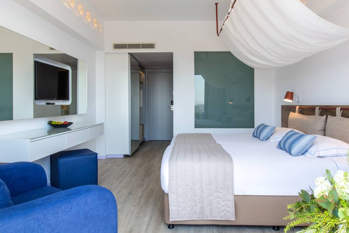 Lordos-Beach-Hotel-Room-29