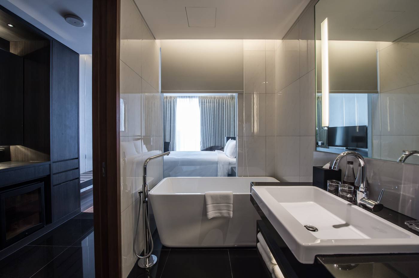 Amara-Bangkok-Room-30