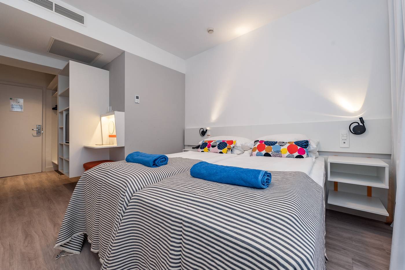 Bluesun-Holiday-Village-Alan-Room-11