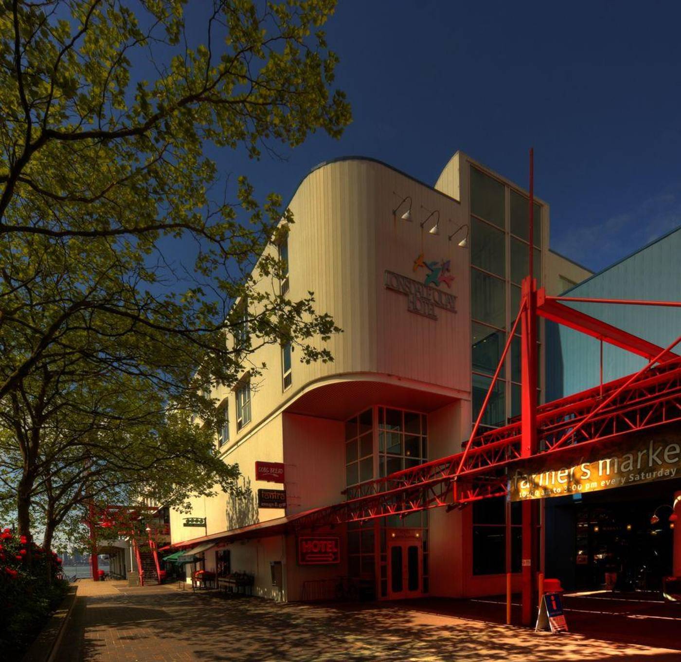 The-Lonsdale-Quay-General-view-41