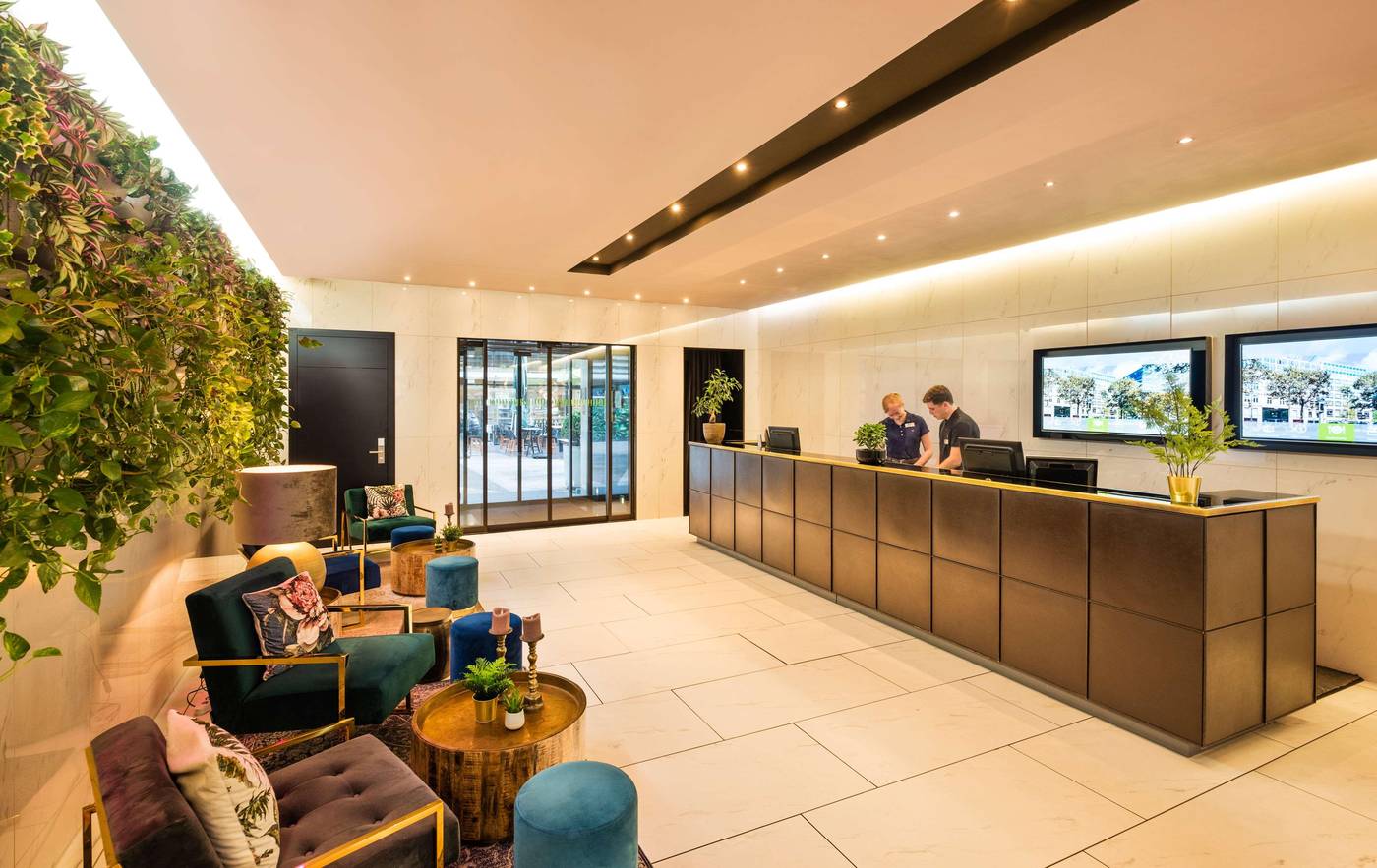Lindner-Hotel-Berlin-Ku-damm--part-of-JdV-by-Hyatt-Lobby-5