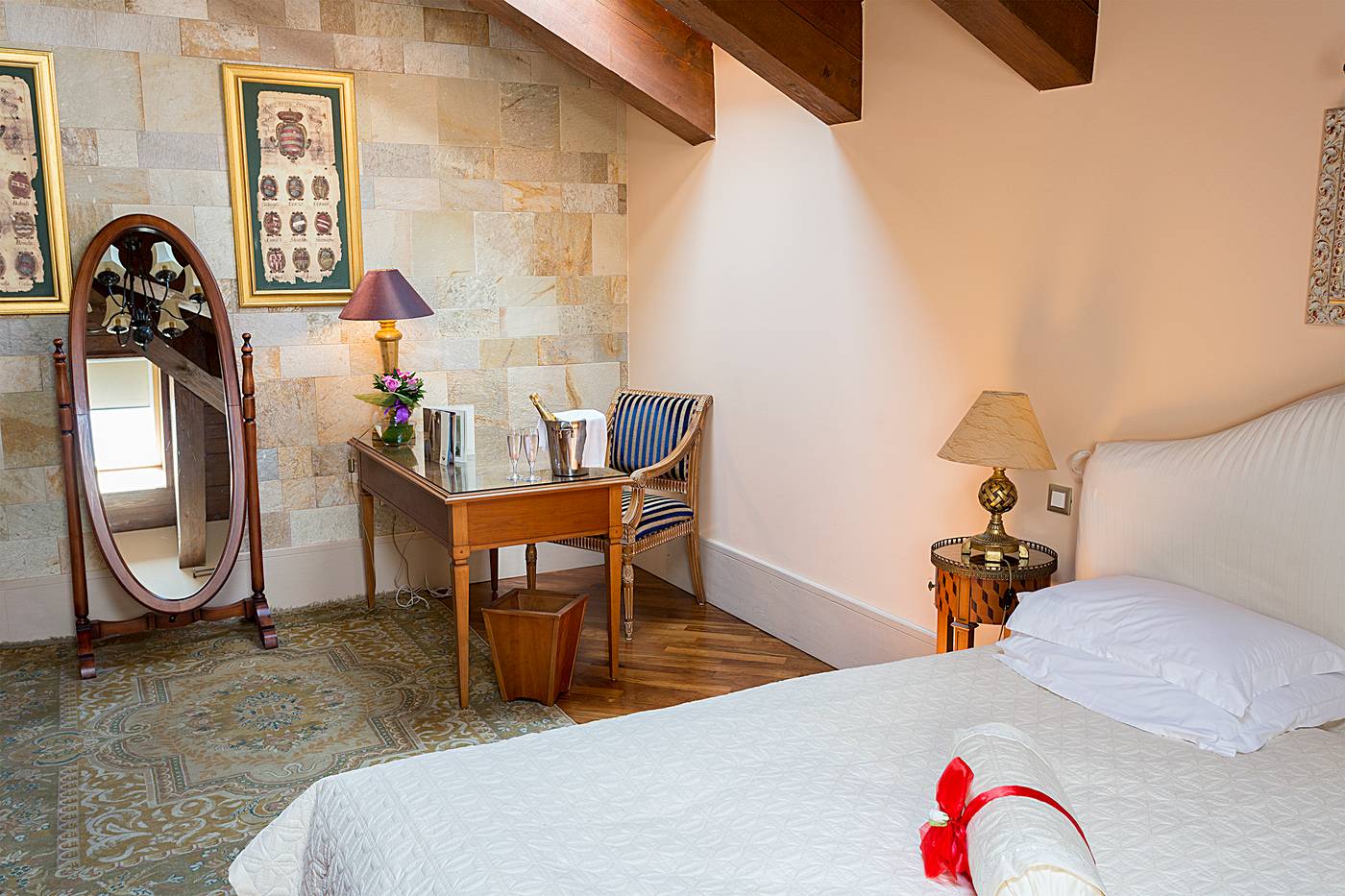 The-Pucic-Palace-Room-11