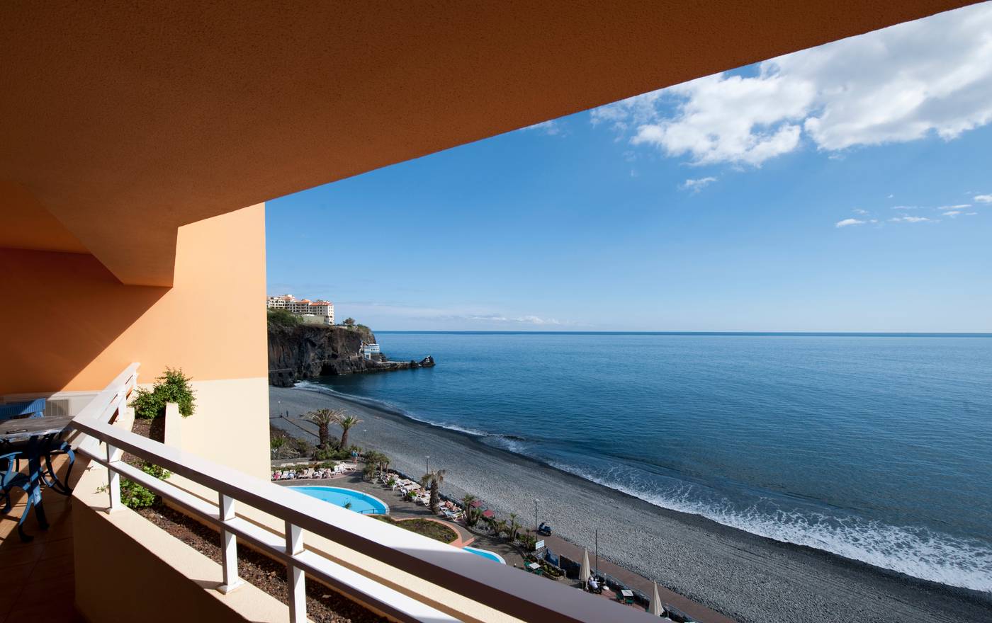 Pestana-Ocean-Bay-All-Inclusive-Resort-Beach-20