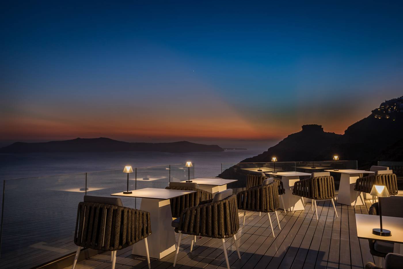 Sunrocks-Santorini---Adults-Only-Restaurant-39