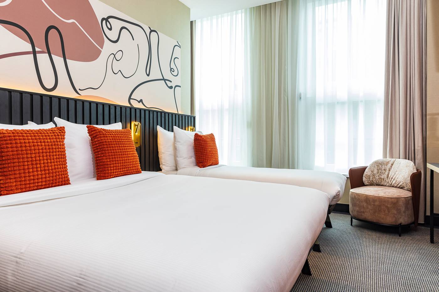 Huygens-Place-Room-22