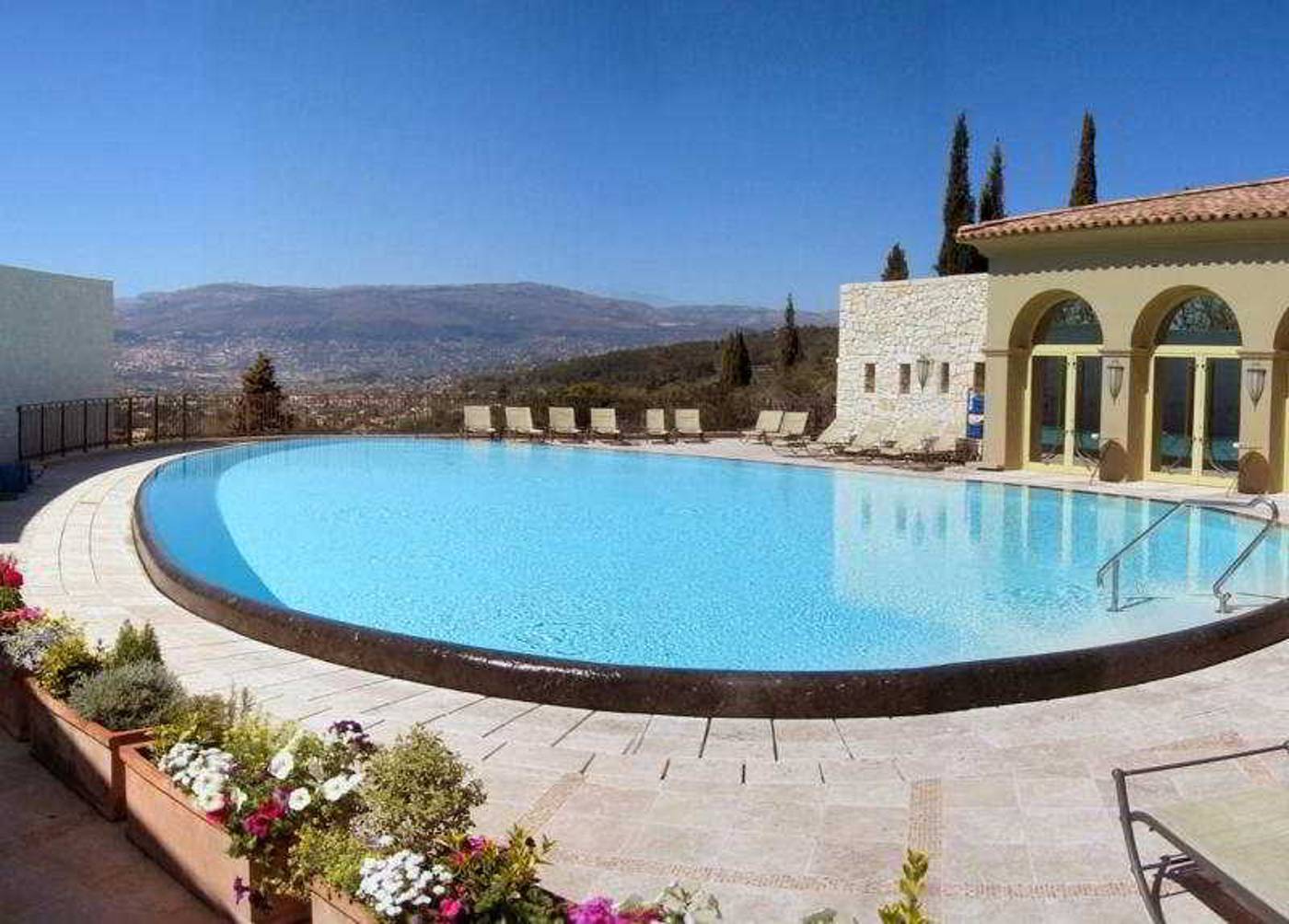 Le-Mas-Candille-Pool-6