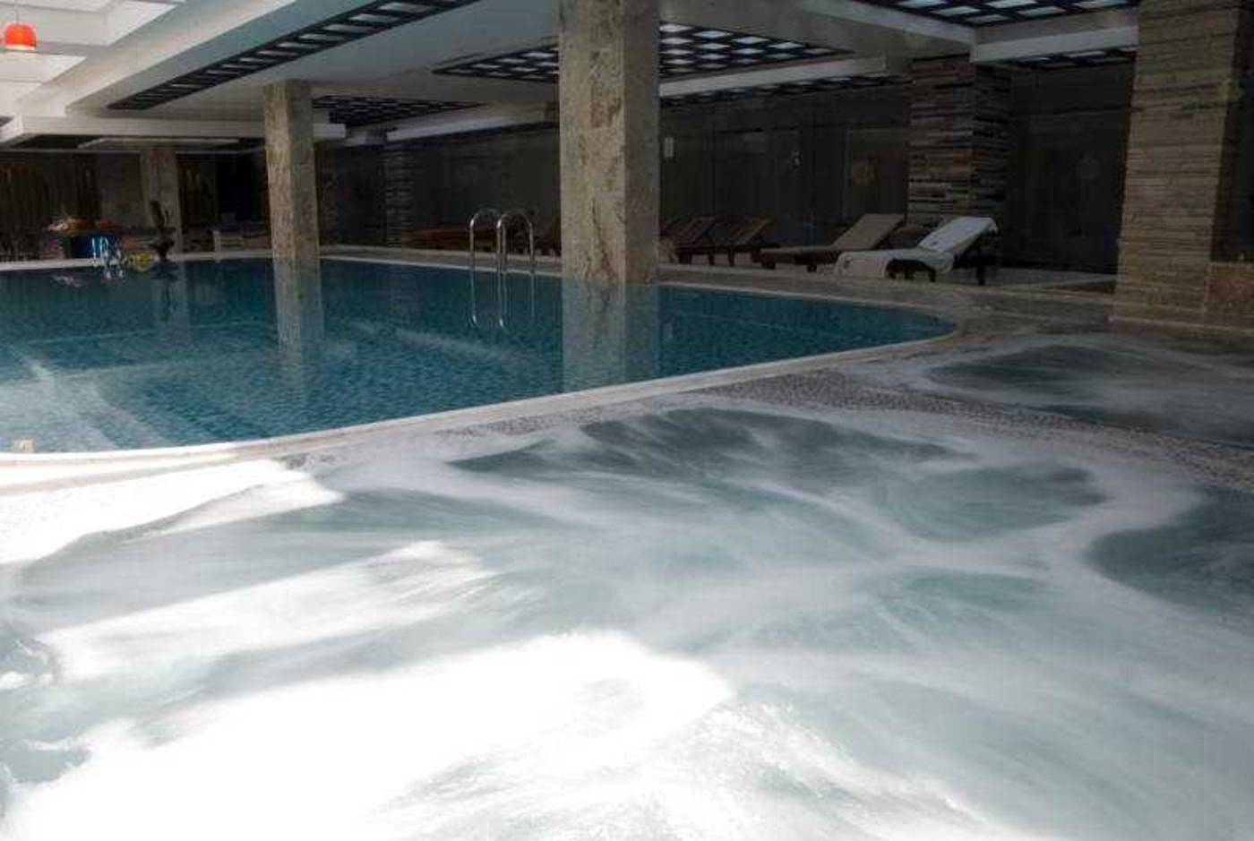 BC-Spa-Hotel-Pool-60