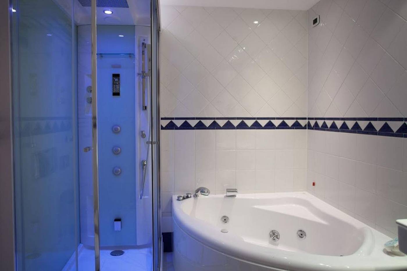 Ai-Pini-Park-Hotel-Room-25