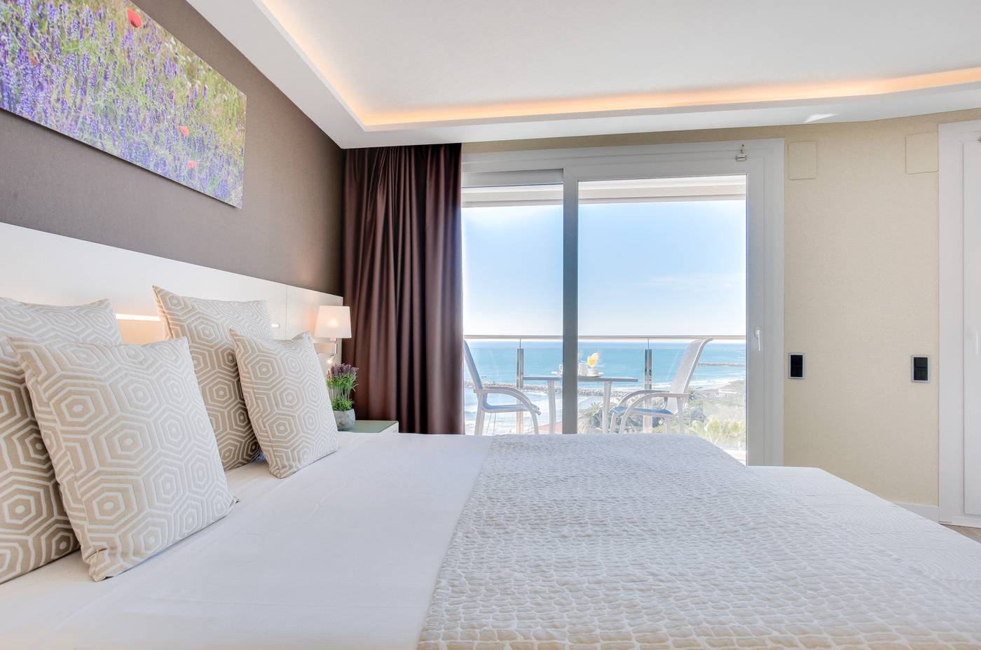 Calipolis-Hotel-Room-45