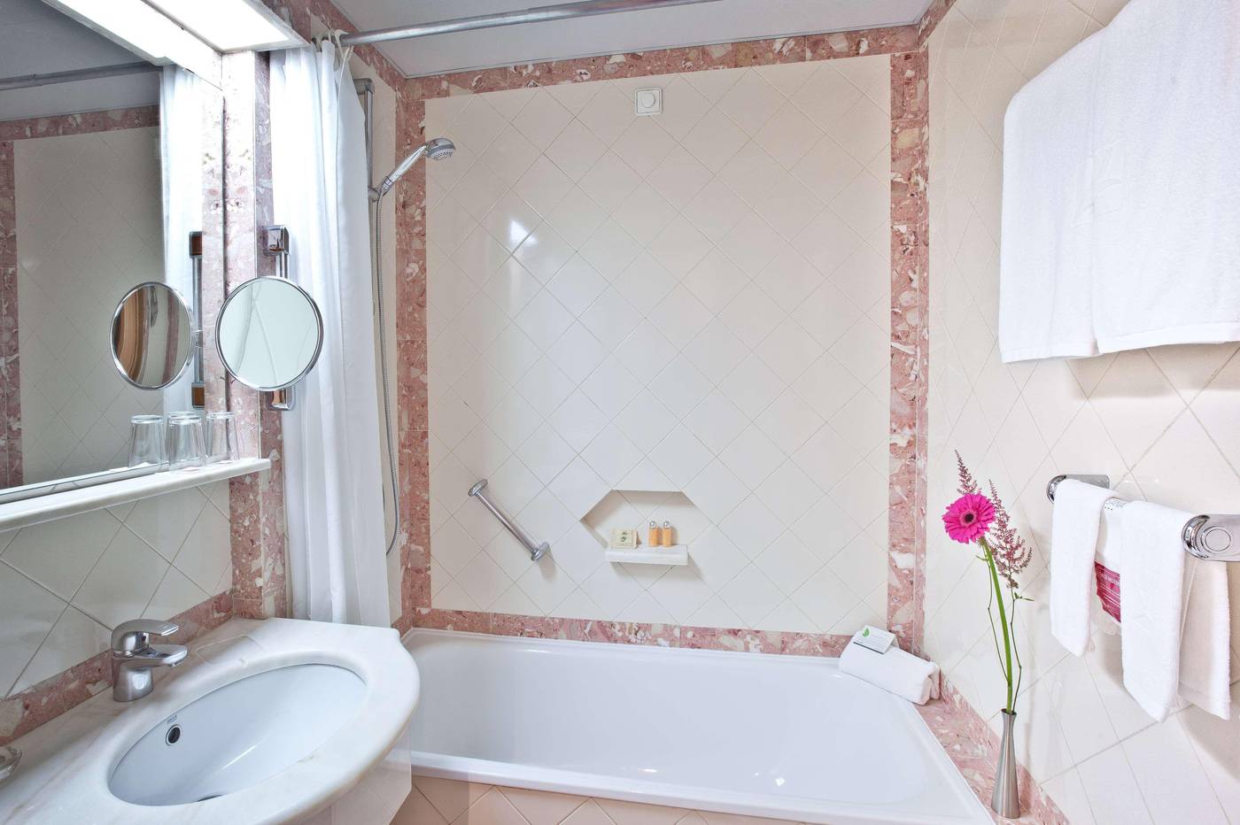 SANA-Rex-Hotel-Room-29