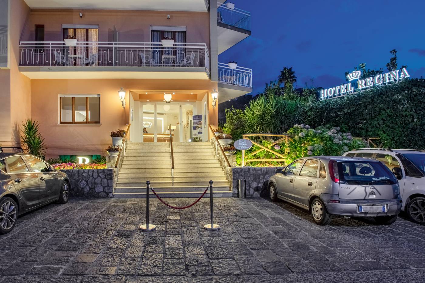 Hotel Regina Sorrento-Italy-SORRENTO-General view-6
