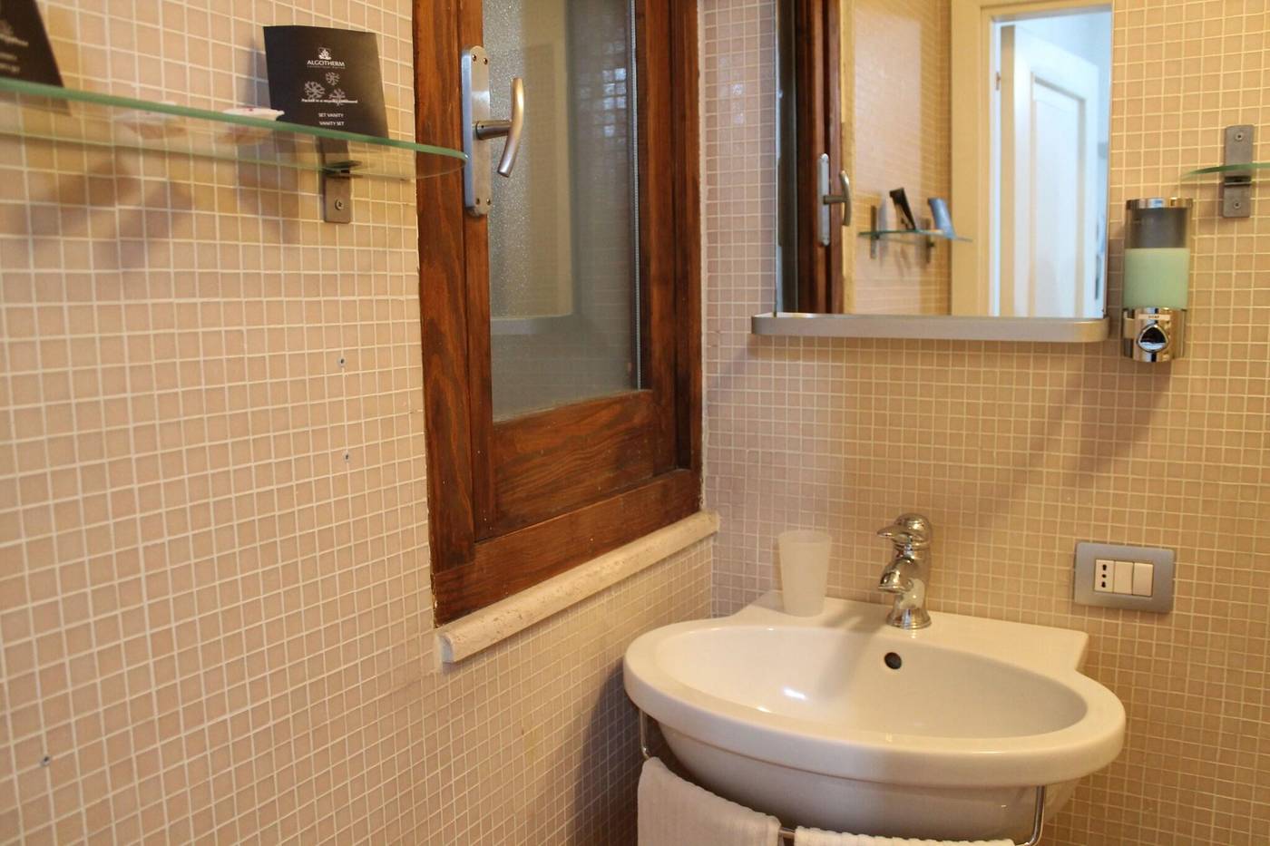 Relais-Arco-Della-Pace-Room-38