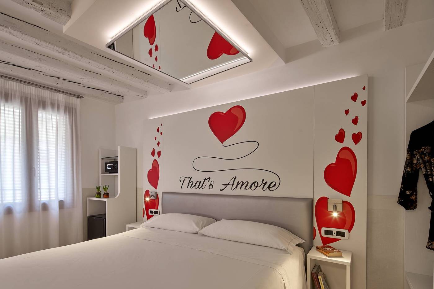 Unahotels-Ala-Venezia--Adults-16--Room-70