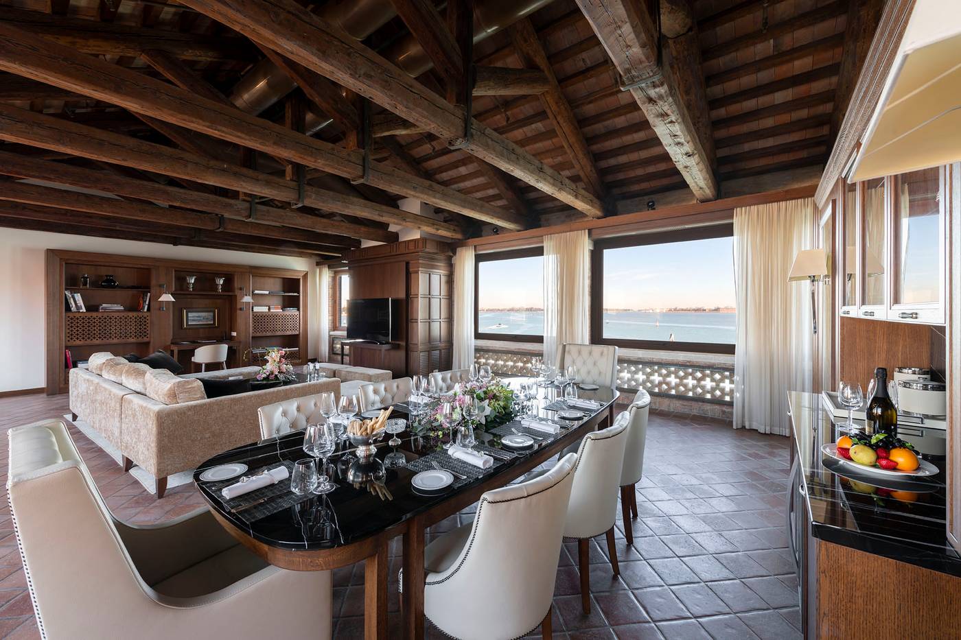 San-Clemente-Palace-Kempinski-Hotel-Venice-Room-48