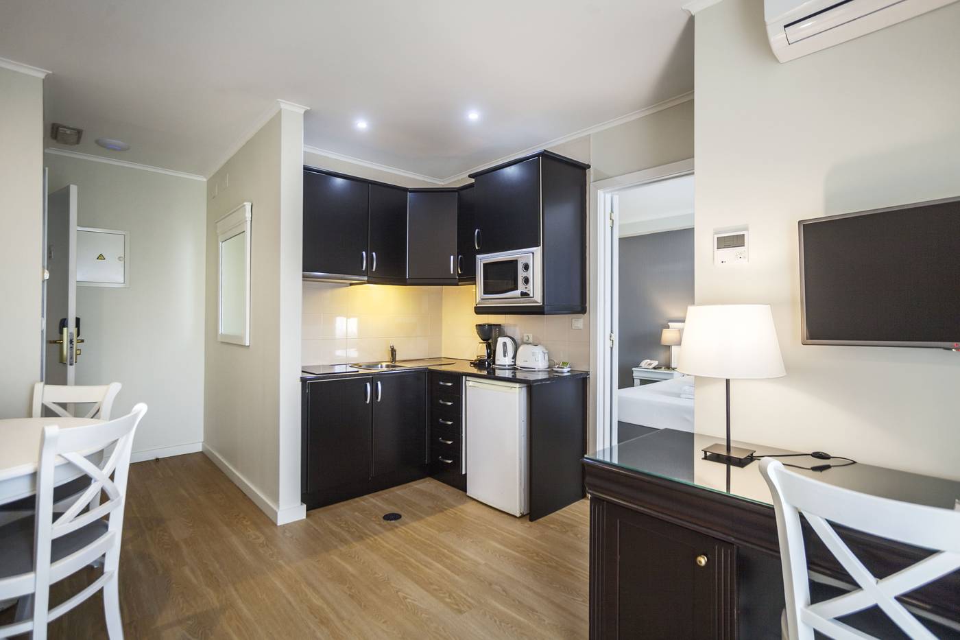 Hotel-Apartamentos-Gaivota-Room-32