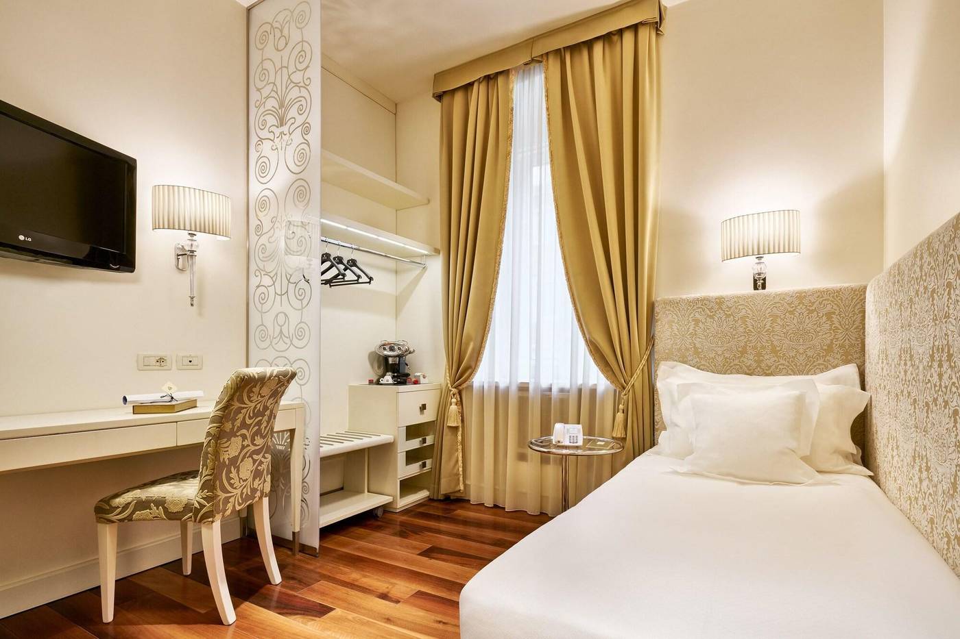Hotel Duchi Vis a Vis-Italy-TRIESTE -Room-7