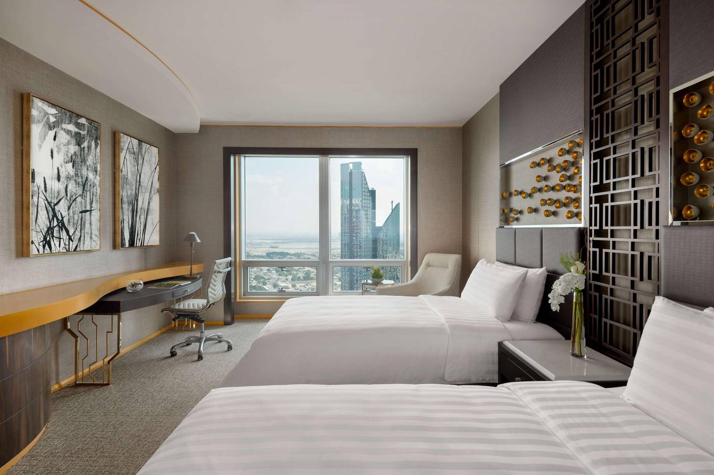 Shangri-la-Hotel-Dubai-Room-14