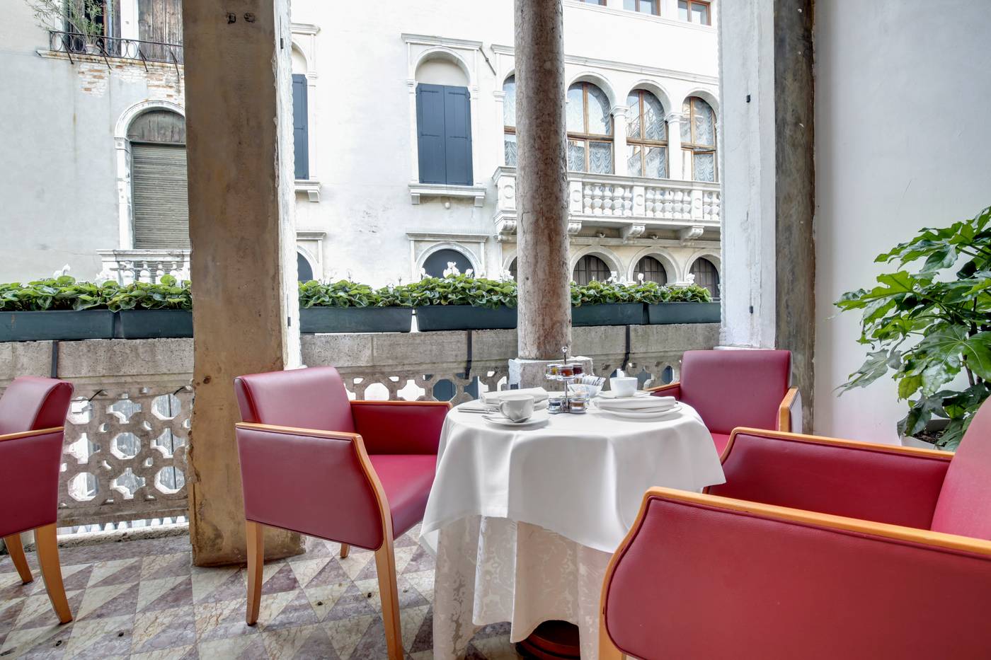 Hotel-Dona-Palace-General-view-4