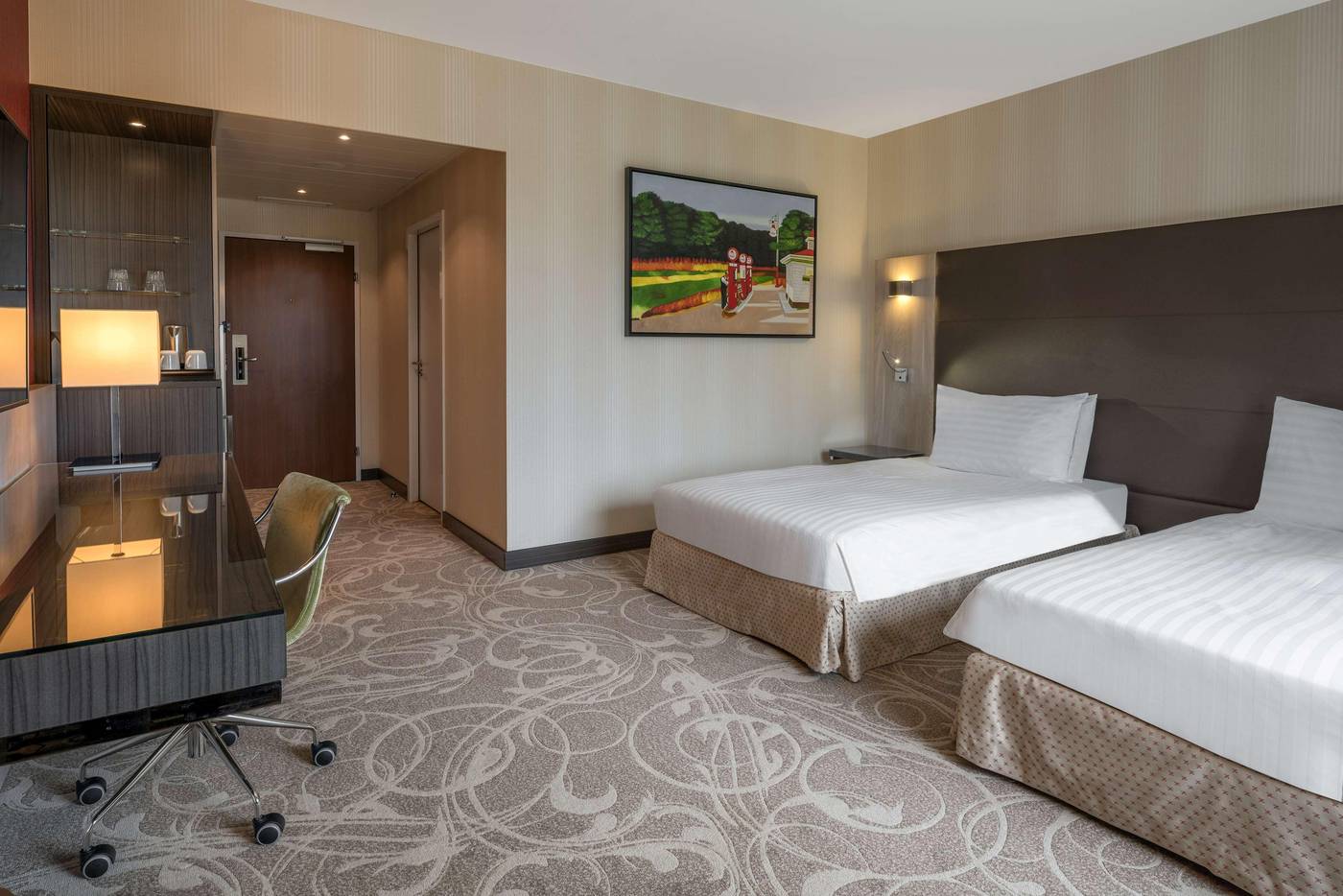 Hilton-Geneva-Hotel---Conference-Centre-Room-32