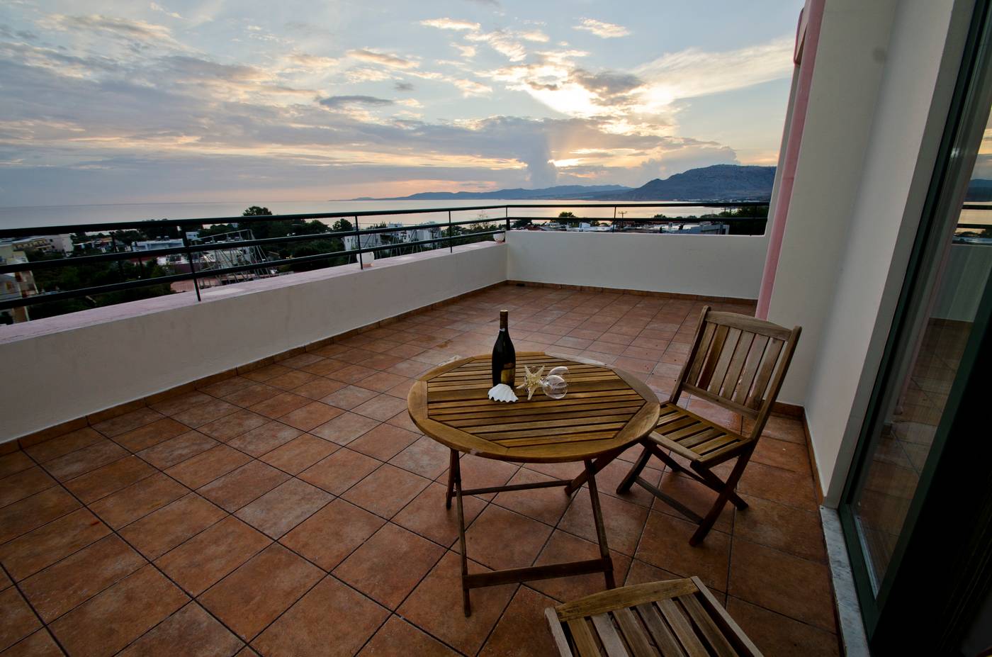 Stella--Hotel-Room-28