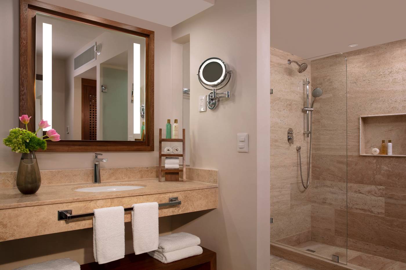 Dreams-Sands-Cancun-Resort---Spa-Room-35