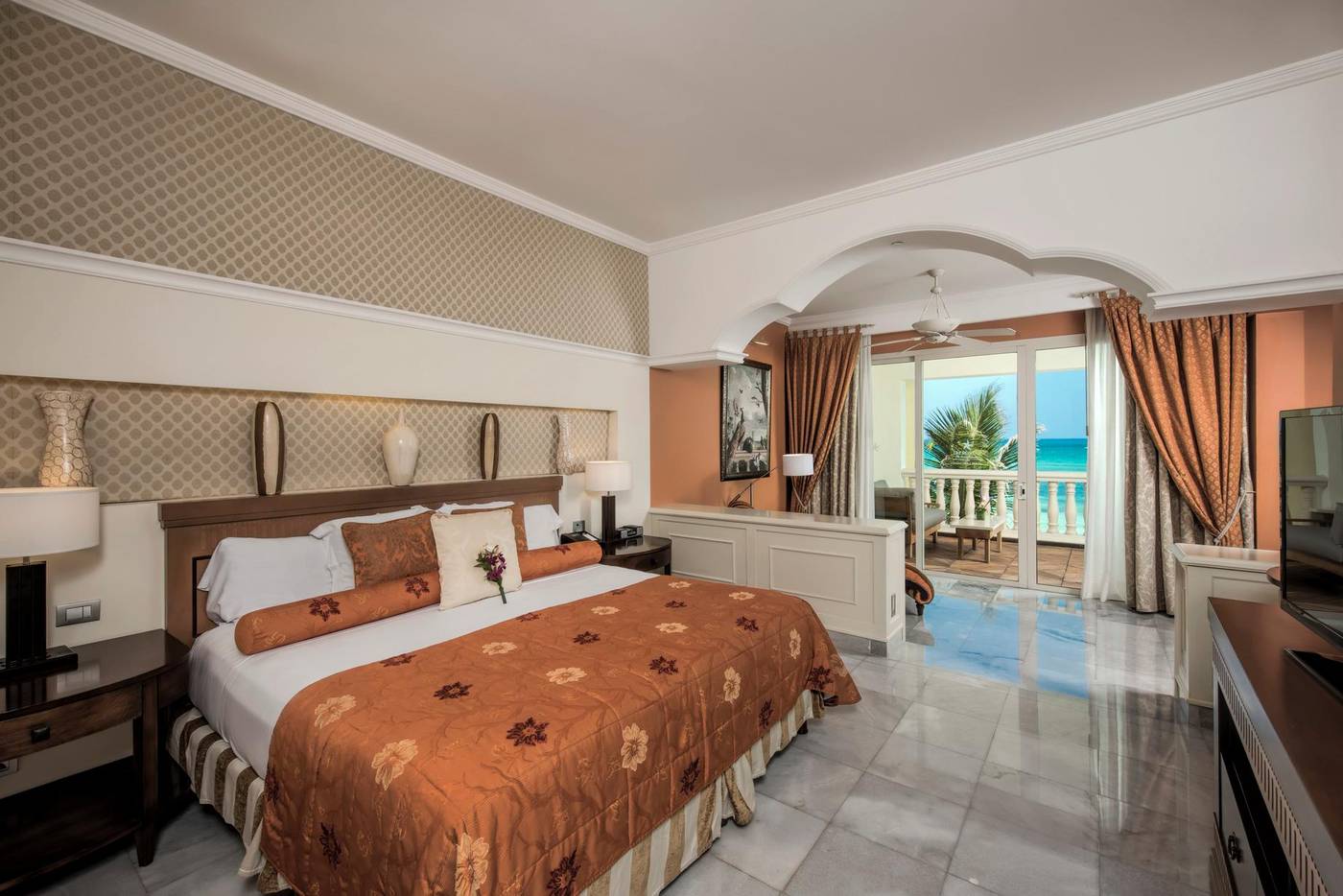 Iberostar-Grand-Paraiso-All-Inclusive-Room-25